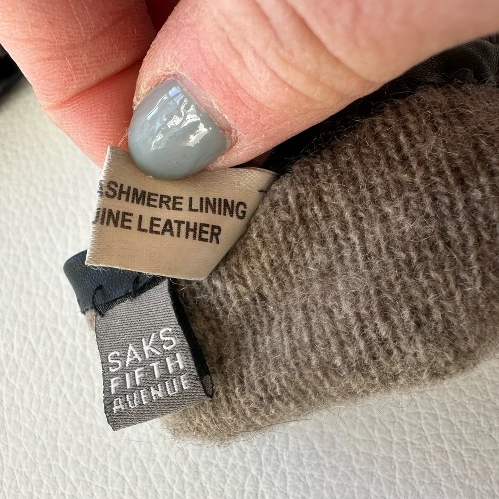 Saks Fifth Avenue Womens Cashmere lined leather gloves